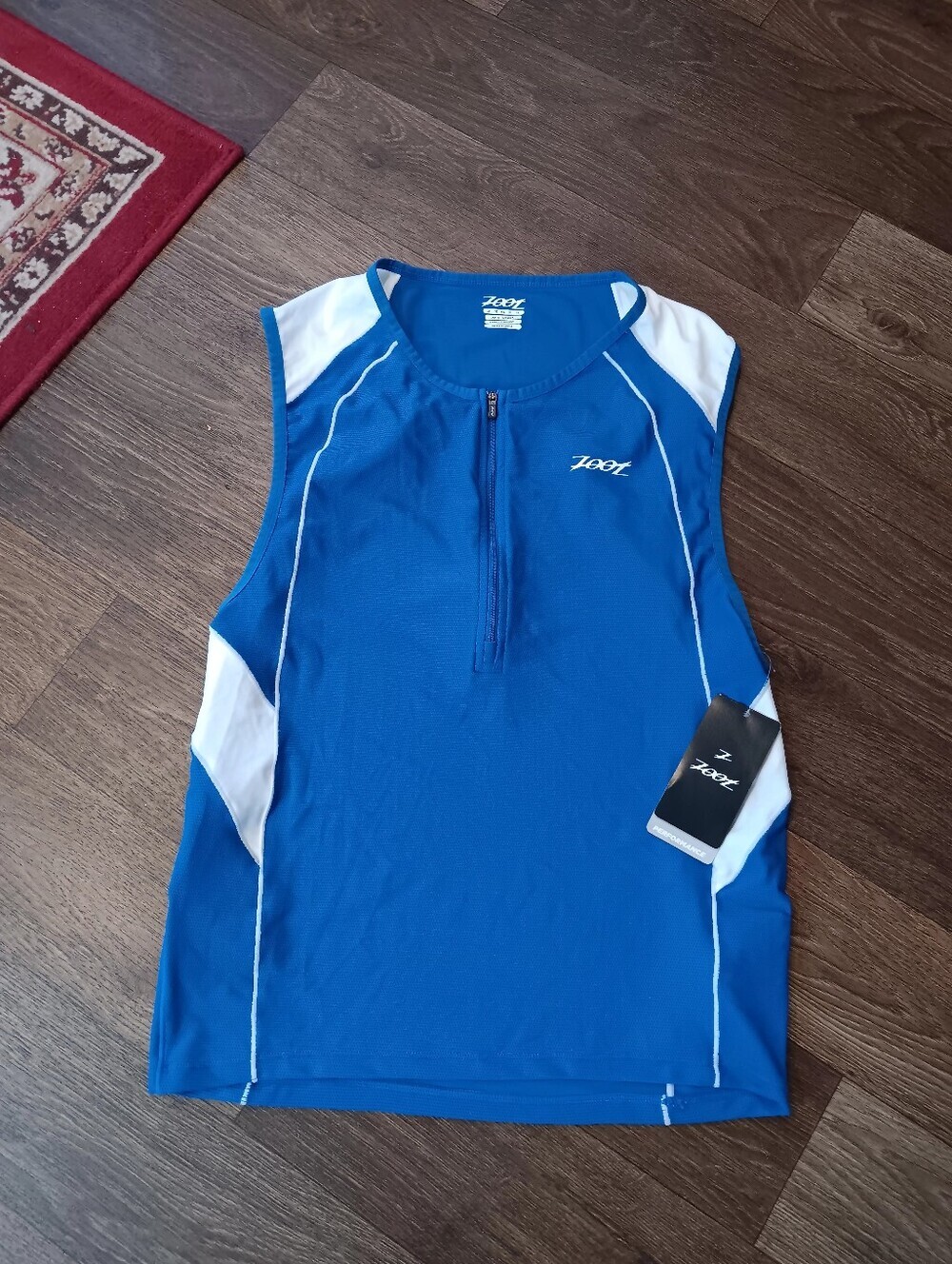 Zoot Men’s Blue Sleeveless Swim Rash Guard with White Accents Sz XL